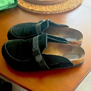Birkenstock Eaton Vintage Black Suede Slip-On Clogs